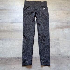 Gymshark Women's High Waist Adapt Animal Seamless Leggings NN7 Black Xs/S?